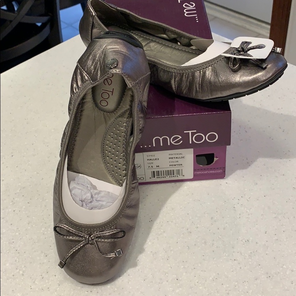 Me Too Halle2  pewter metallic ballet flat size 7